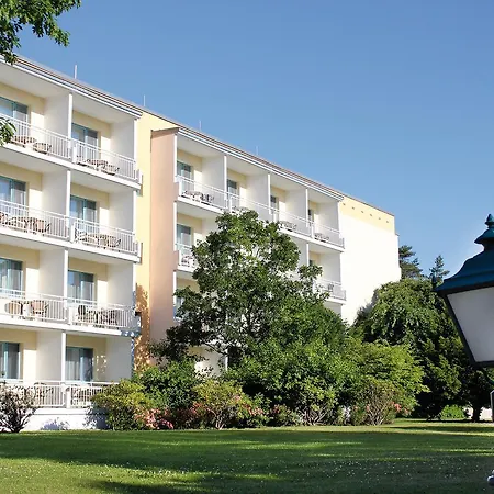 Bernstein Hotel 4*